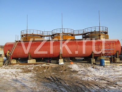Монтаж резервуарного парка, на переднем плане РГС200, Оренбург, ноябрь 2014